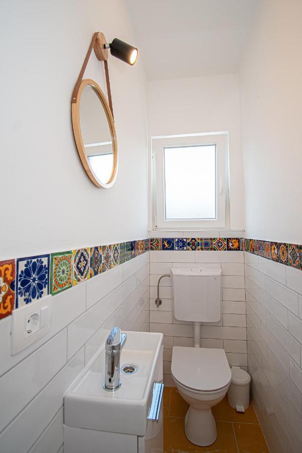 Apartment Nikola Kaštel Novi Eksteriør billede
