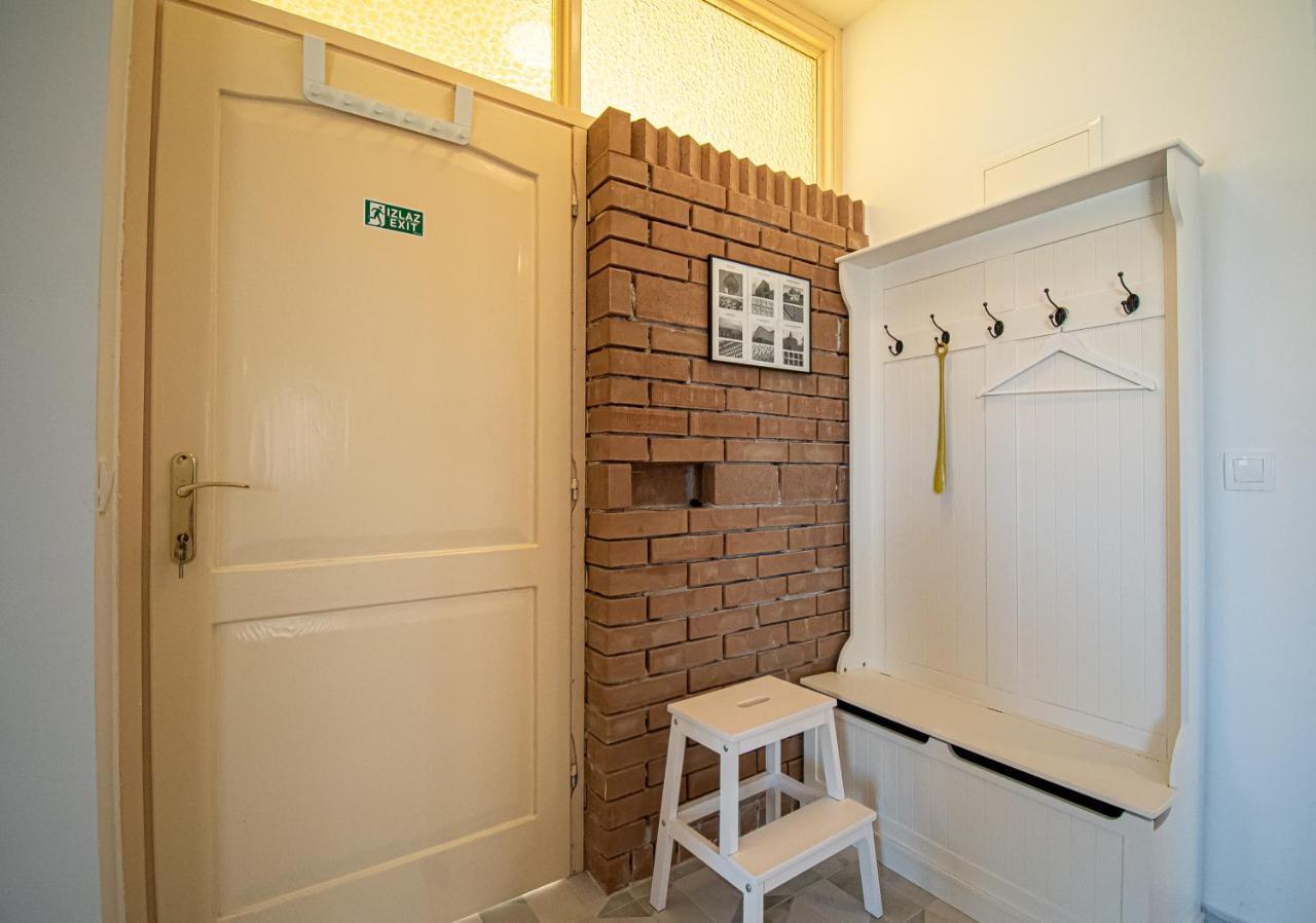 Apartment Nikola Kaštel Novi Eksteriør billede