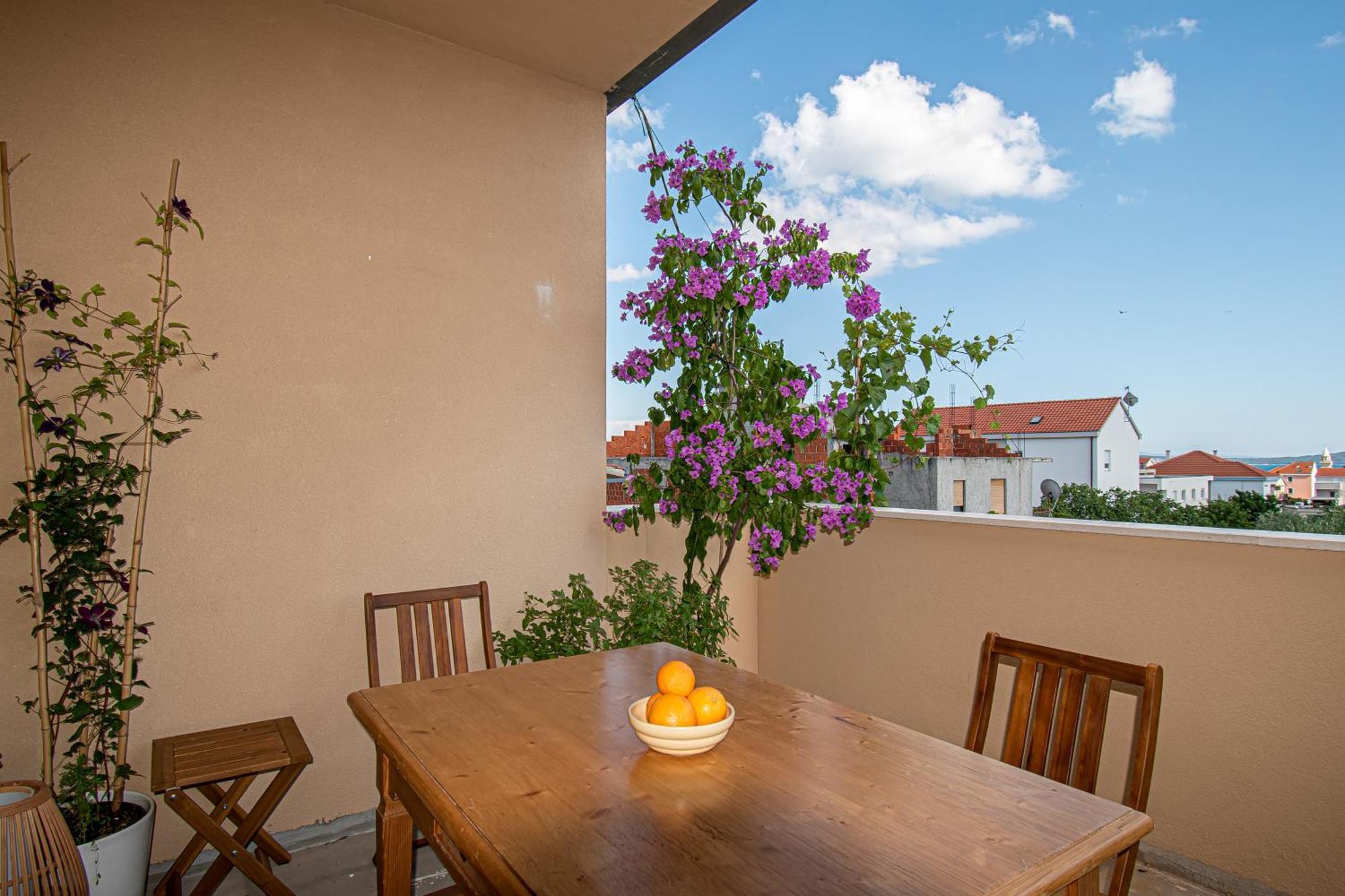 Apartment Nikola Kaštel Novi Eksteriør billede